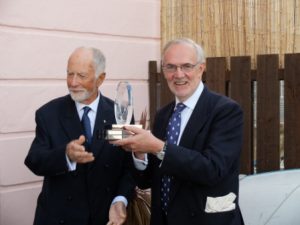 trophy-4